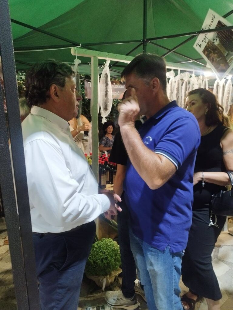 Ο Δημήτρης Παλούμπης στην Χαλανδρίτσα ΦΩΤΟ