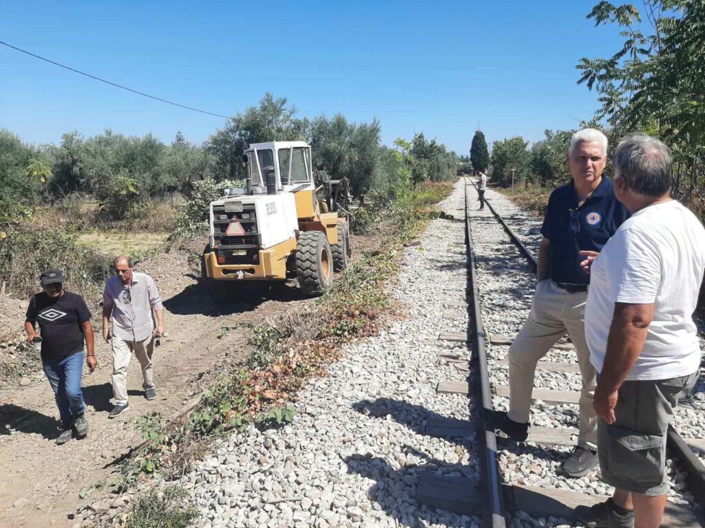 Μονοδένδρι: Διάνοιξη νέου δρόμου διαφυγής παράλληλα με τις γραμμές του Προαστιακού ΦΩΤΟ