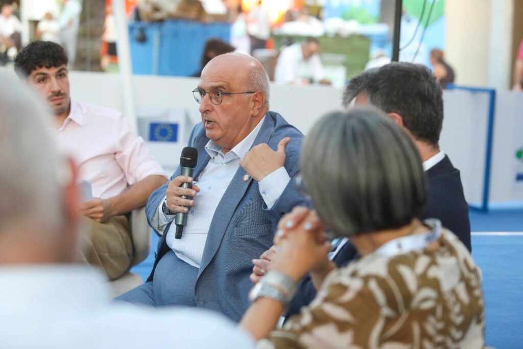 Ο πρύτανης του Πανεπιστημίου Πατρών Χρήστος Μπούρας εκπροσώπησε την EUNICoast στην ΔΕΘ ΒΙΝΤΕΟ-ΦΩΤΟ