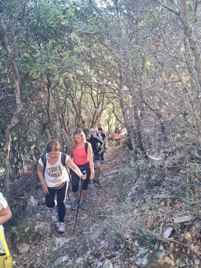Η 6η «Ανάδειξη Ιστορικού Πεζοπορικού Μονοπατιού Παλαιών Πατρών Γερμανού» στην Μακελλαριά ΒΙΝΤΕΟ-ΦΩΤΟ