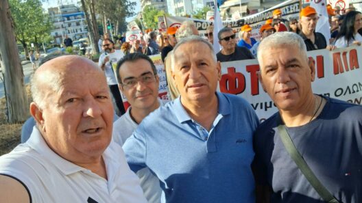 Ο Χρήστος Σουγλέρης στην Θεσσαλονίκη με την ΠΟΕΔΗΝ ΦΩΤΟ