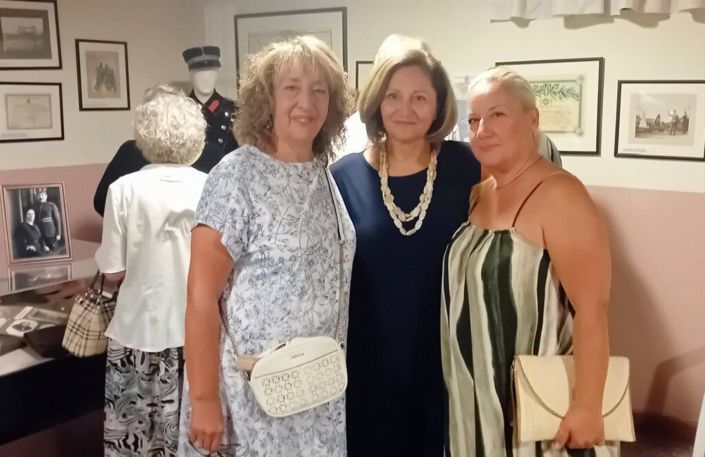 Στο Μουσείο του Πλατάνου Ακράτας ο πίνακας «Η Σμύρνη καίγεται» ΦΩΤΟ 8 Στο Μουσείο του Πλατάνου Ακράτας ο πίνακας «Η Σμύρνη καίγεται» ΦΩΤΟ