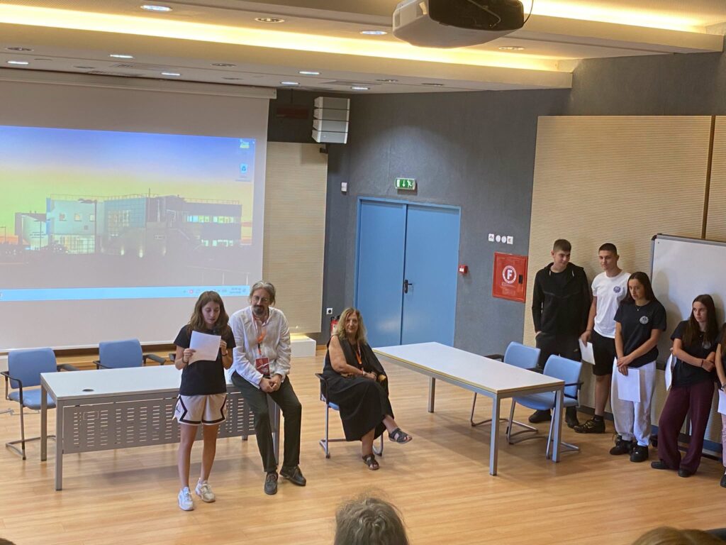 Η ποίηση έγινε εμπειρία στο Αρσάκειο Λύκειο Πατρών ΦΩΤΟ