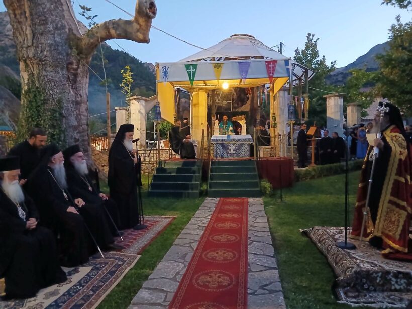Τελετή εορτασμού της Πανάγιας Πλατανιώτης στο Καλαβρύτων με πέντε…
