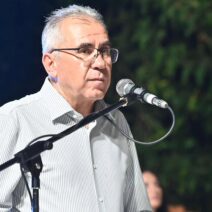 «Ας μη μάθουν όλα όσα θα τους διδάξουμε»