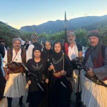 Το Άγημα «Παναγιώτης Καρατζάς» Πάτρας τίμησε τη μνήμη του «Νικηταρά» ΒΙΝΤΕΟ-ΦΩΤΟ 2 Αναμνηστική πινακίδα ή άγαλμα στην Πάτρα αφιερωμένο στον Νικηταρά