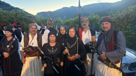 Το Άγημα «Παναγιώτης Καρατζάς» Πάτρας τίμησε τη μνήμη του «Νικηταρά» ΒΙΝΤΕΟ-ΦΩΤΟ 12 Αναμνηστική πινακίδα ή άγαλμα στην Πάτρα αφιερωμένο στον Νικηταρά