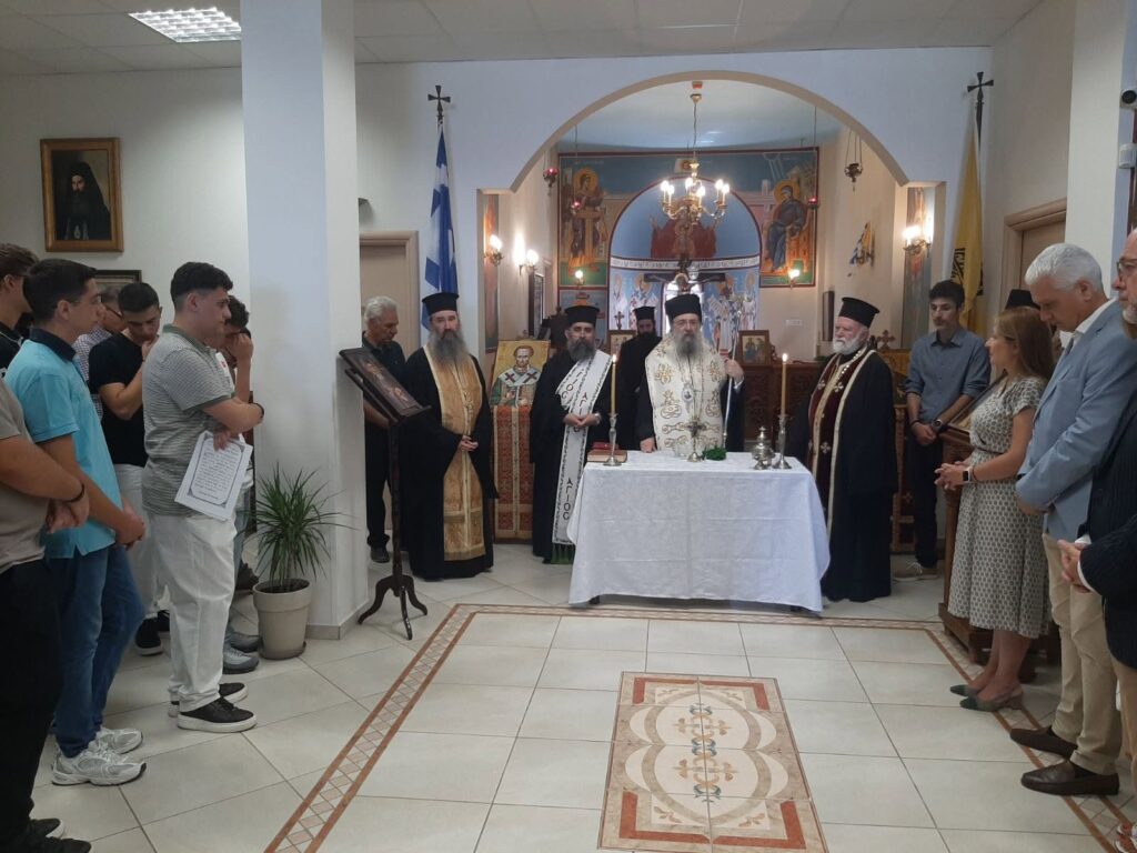 Ο Φωκίων Ζαΐμης στο Εκκλησιαστικό Λύκειο Πατρών για τη νέα σχολική χρονιά ΦΩΤΟ 6 Ο Φωκίων Ζαΐμης στο Εκκλησιαστικό Λύκειο Πατρών για τη νέα σχολική χρονιά ΦΩΤΟ