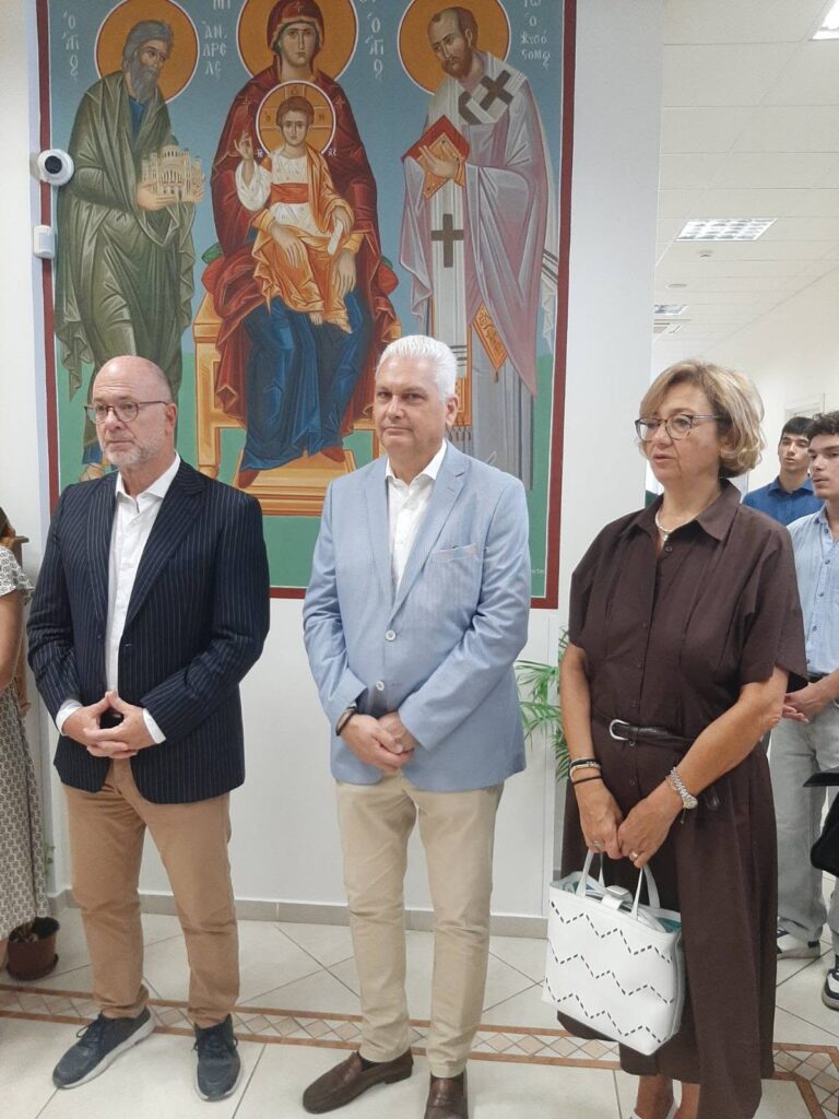 Ο Φωκίων Ζαΐμης στο Εκκλησιαστικό Λύκειο Πατρών για τη νέα σχολική χρονιά ΦΩΤΟ