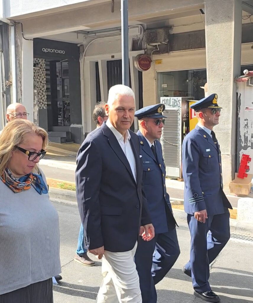 Ο Φωκίων Ζαΐμης στο μνημόσυνο για τον Ιωάννη Καποδίστρια στον Αγιο Νικόλαο ΦΩΤΟ