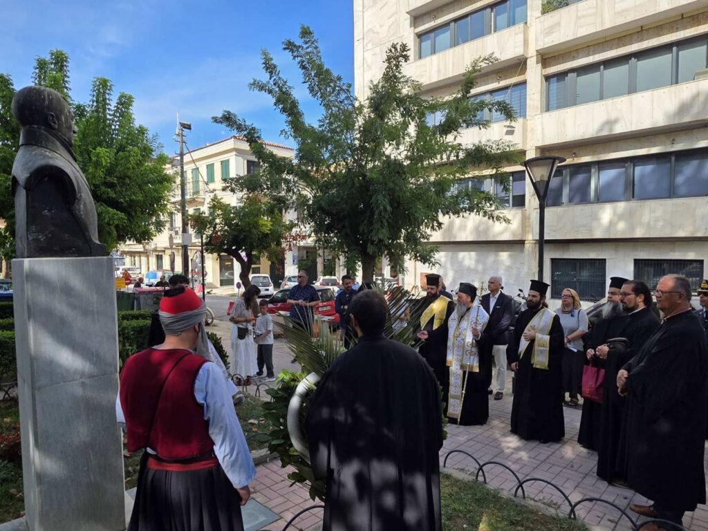 Ο Φωκίων Ζαΐμης στο μνημόσυνο για τον Ιωάννη Καποδίστρια στον Αγιο Νικόλαο ΦΩΤΟ