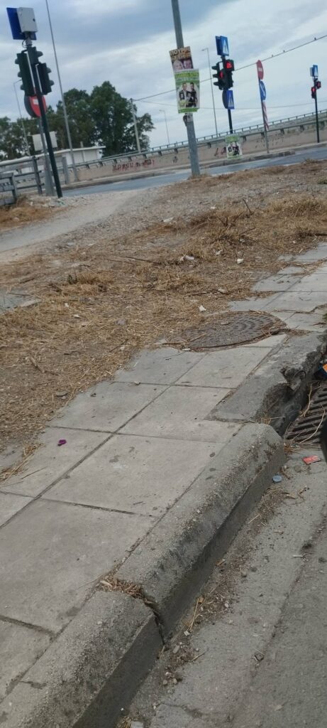 Πάτρα: Καθαρισμός χόρτων Γλαύκου και Ακτή Δυμαίων μετά από παρέμβαση πολιτών ΦΩΤΟ 6 Πάτρα: Καθαρισμός χόρτων Γλαύκου και Ακτή Δυμαίων μετά από παρέμβαση πολιτών ΦΩΤΟ
