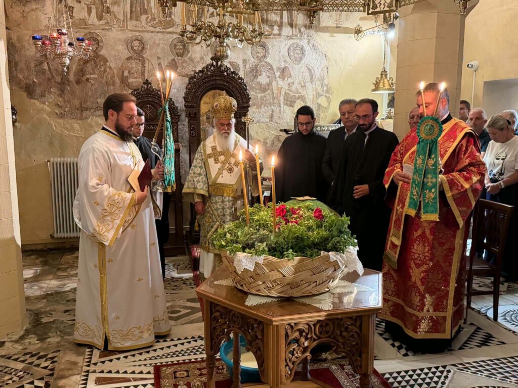 Του Τιμίου Σταυρού στην Μονή Μεγάλου Σπηλαίου ΦΩΤΟ