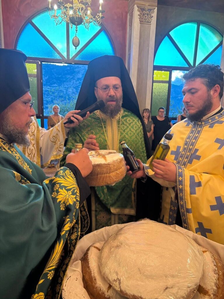 Του Τιμίου Σταυρού στην Μονή Μεγάλου Σπηλαίου ΦΩΤΟ