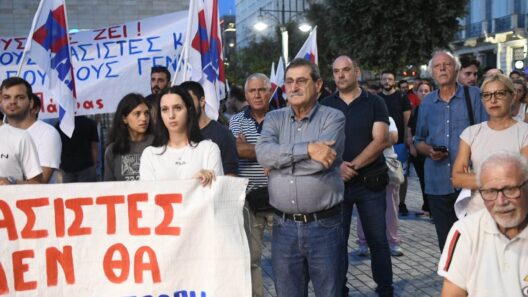 Φωτογραφία από τη μνήμη της δολοφονίας του Παύλου Φύσσα στην Πάτρα