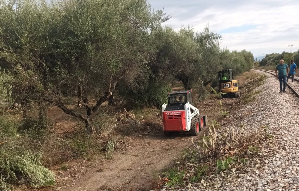 Μονοδένδρι: Ξεκίνησε η διάνοιξη νέου δρόμου διαφυγής προς τα Ροίτικα ΦΩΤΟ