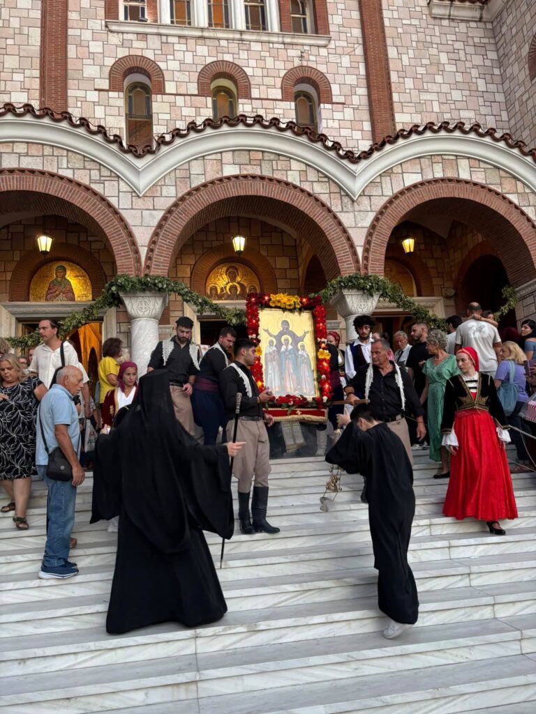 Με λαμπρότητα η εορτή της Πολιούχου της ενορίας Αγίας Σοφίας ΒΙΝΤΕΟ-ΦΩΤΟ
