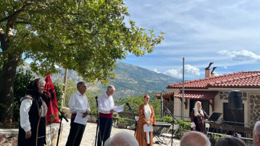 Τίμησαν την κληρονομιά της θρυλικής «Γκόλφως» στο Μεσορρούγι Ακράτας ΒΙΝΤΕΟ-ΦΩΤΟ 15 Φωτογραφία της τελετής τιμής στην κληρονομιά του δημοιουργού Γκόλ…