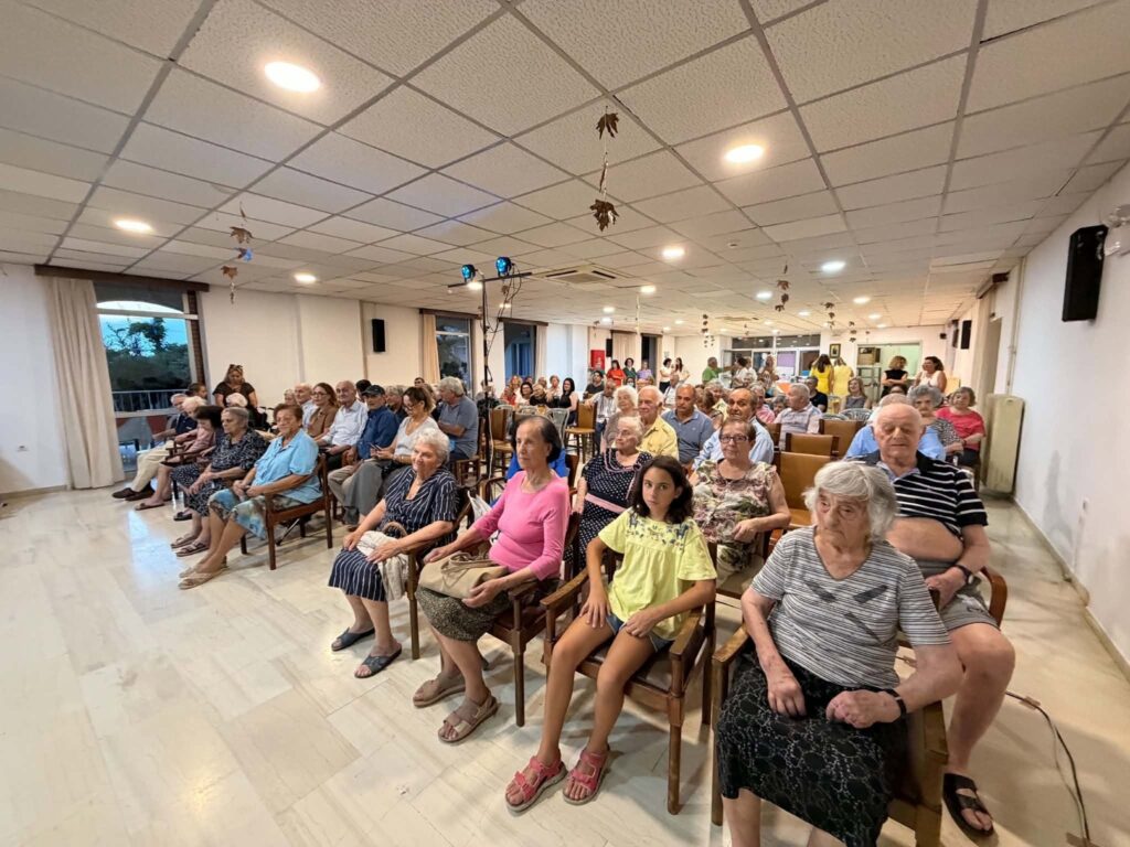 Θεατρική βραδιά στο Κωνσταντοπούλειο Ευγηρείο Πατρών ΦΩΤΟ