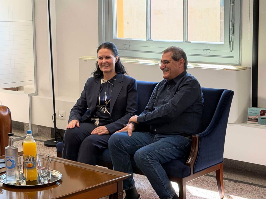 Πάτρα: Εντυπωσιασμένη από την ιστορία της πόλης η πρέσβειρα της Ελβετίας στη συνάντηση με Πελετίδη ΦΩΤΟ