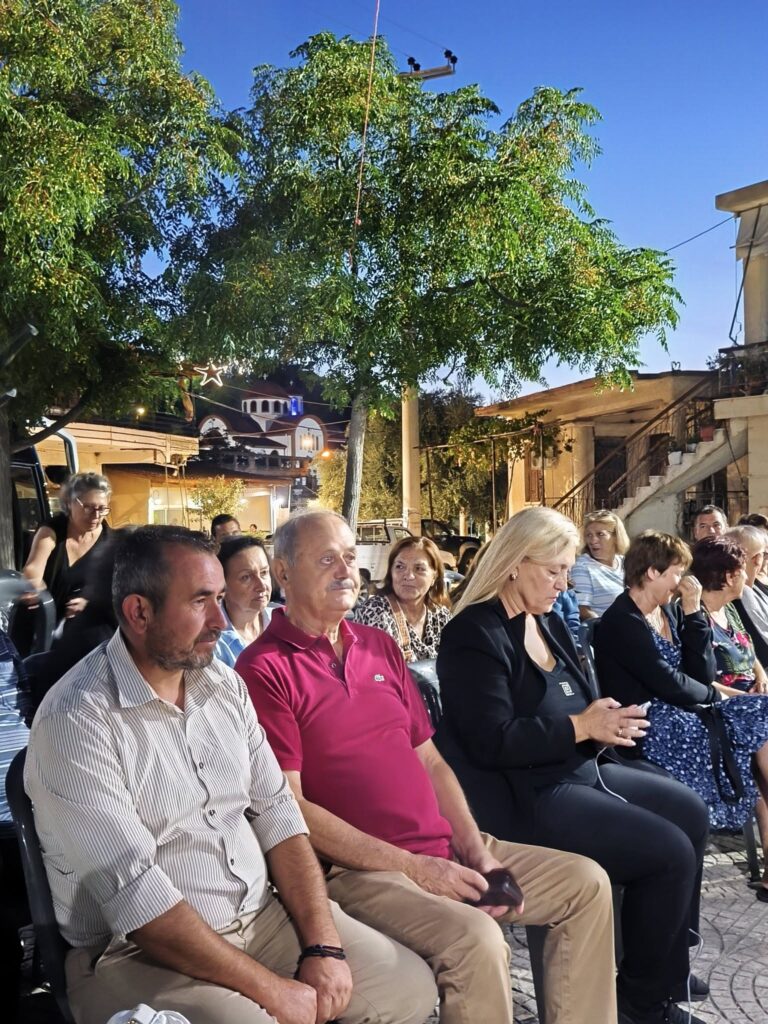 Μουσική και θέατρο από τους «Ταξιδευτές της Πρόζας» στη Μιτόπολη ΦΩΤΟ