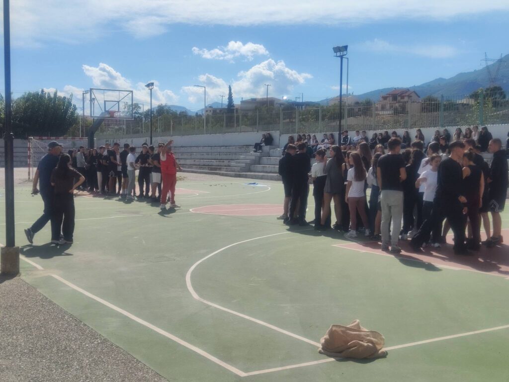 Στο 1ο ΓΕΛ Αιγίου η Πανελλήνια Ημέρα Σχολικού Αθλητισμού ΦΩΤΟ