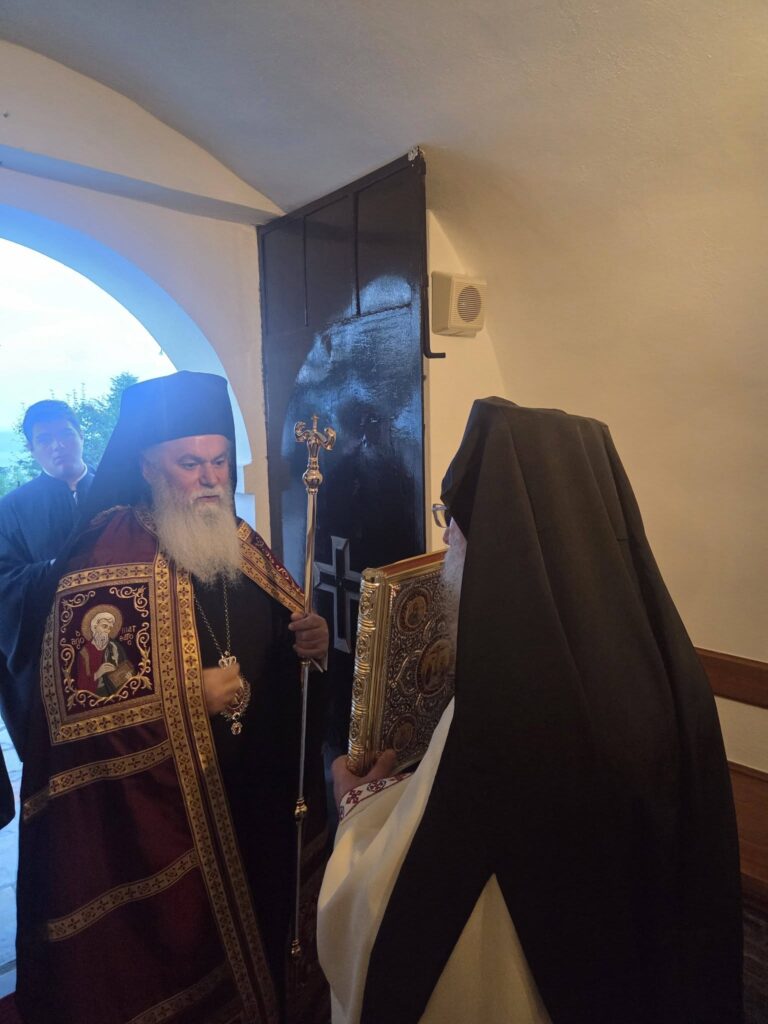 H πανήγυρης στην Μονή Αγίου Ιωάννου του Θεολόγου Βερίνου ΦΩΤΟ