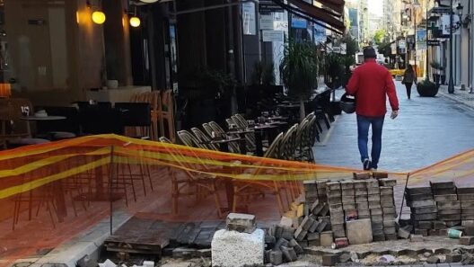 Πάτρα: Σε ημέρες αιχμής εντελώς κλειστός ο πεζόδρομος της Ρήγα Φεραίου ΦΩΤΟ 13 Πάτρα: Σε ημέρες αιχμής εντελώς κλειστός ο πεζόδρομος της Ρήγα Φεραίου ΦΩΤΟ