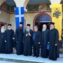 Γιορτάστηκε στο Σκιαδά ο Άγιος Ιωάννης ο Θεολόγος ΦΩΤΟ 2 Γιορτή του Αγίου Ιωάννη Θεολόγου στο Σκιάδα