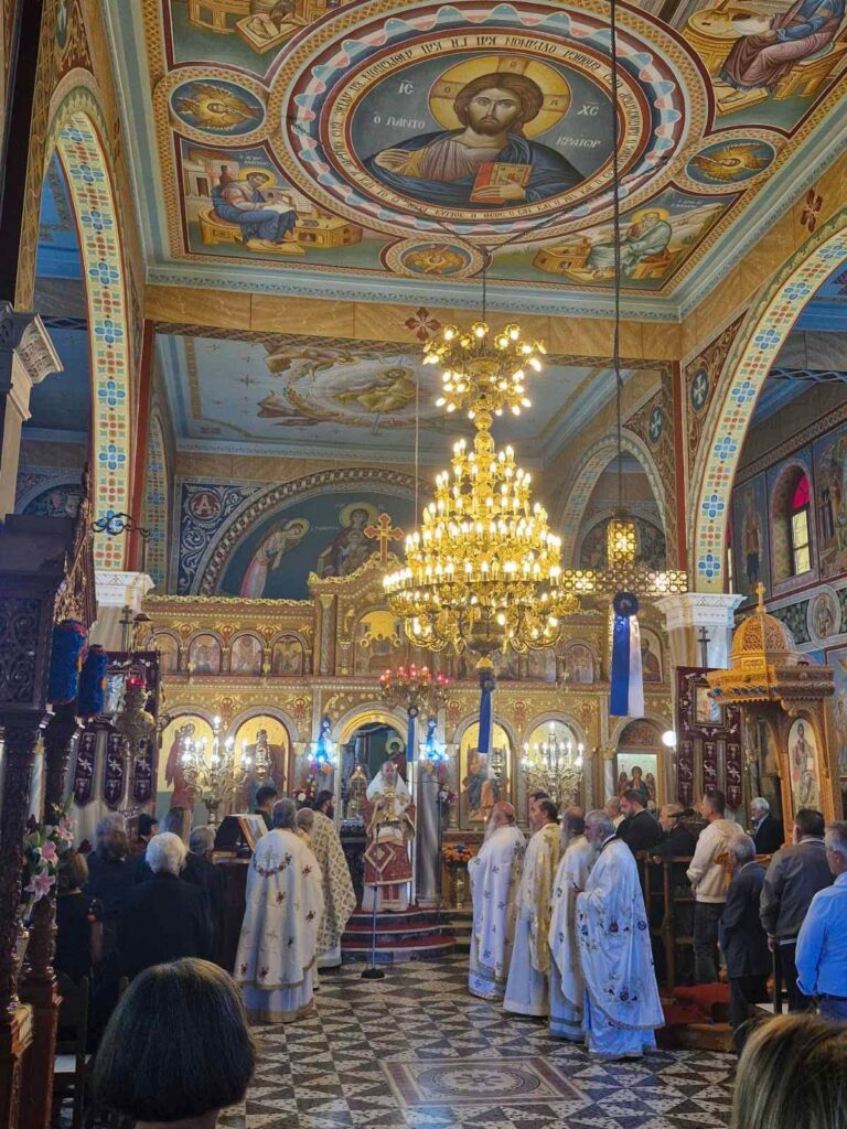 Γιορτάστηκε στο Σκιαδά ο Άγιος Ιωάννης ο Θεολόγος ΦΩΤΟ 14 Γιορτάστηκε στο Σκιαδά ο Άγιος Ιωάννης ο Θεολόγος ΦΩΤΟ