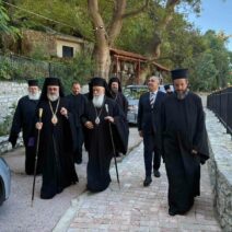Ο Αρχιεπίσκοπος Μπουζαίου και Βραντσέας στην Μονή Μεγάλου Σπηλαίου ΦΩΤΟ 1 Αρχιεπίσκοπος Μπουζαίου και Βραντσέας στην Ιερά Μονή Μεγάλου Σπηλ…