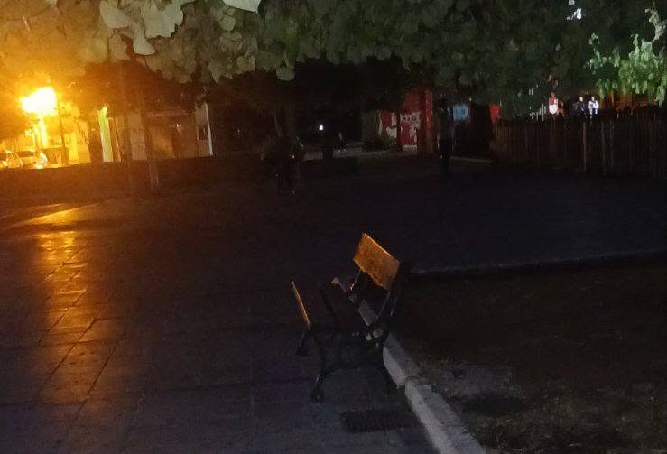 Σκηνή από τη πλατεία Παπαγιαννουπόλου στην Κάτω Αχαΐα