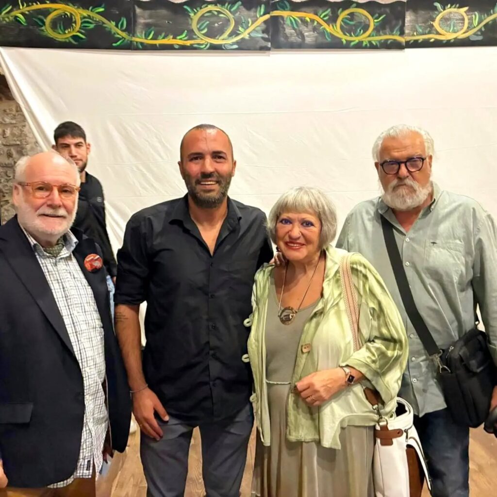 Βραδιά Θεάτρου Σκιών με τον «Καραγκιόζη» στο Οινοκάστρο ΦΩΤΟ 7 Βραδιά Θεάτρου Σκιών με τον «Καραγκιόζη» στο Οινοκάστρο ΦΩΤΟ