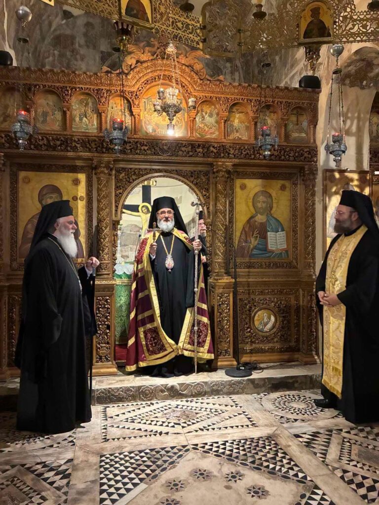 Ο Αρχιεπίσκοπος Μπουζαίου και Βραντσέας στην Μονή Μεγάλου Σπηλαίου ΦΩΤΟ