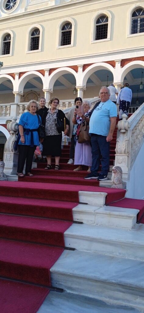 Προσκυνηματική εκδρομή του Συλλόγου Αγίου Βασιλείου στην Τήνο 6 Προσκυνηματική εκδρομή του Συλλόγου Αγίου Βασιλείου στην Τήνο