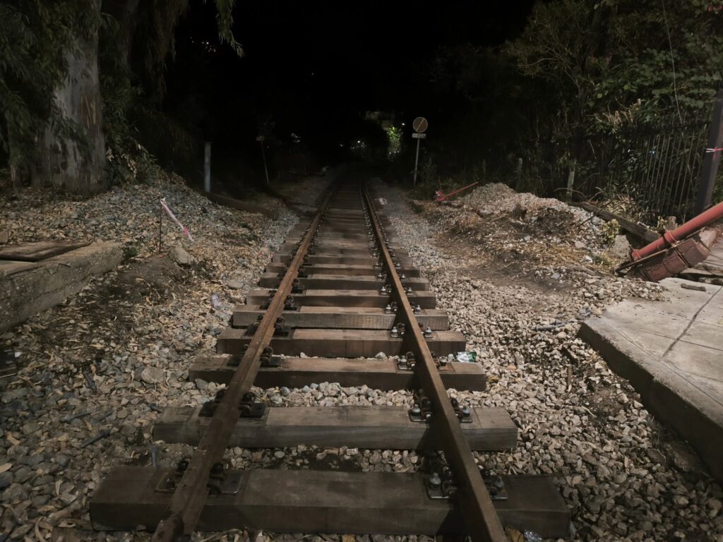 Πάτρα: Νυχτερινές εικόνες από τα έργα του Προαστιακού που τελειώνουν ΦΩΤΟ