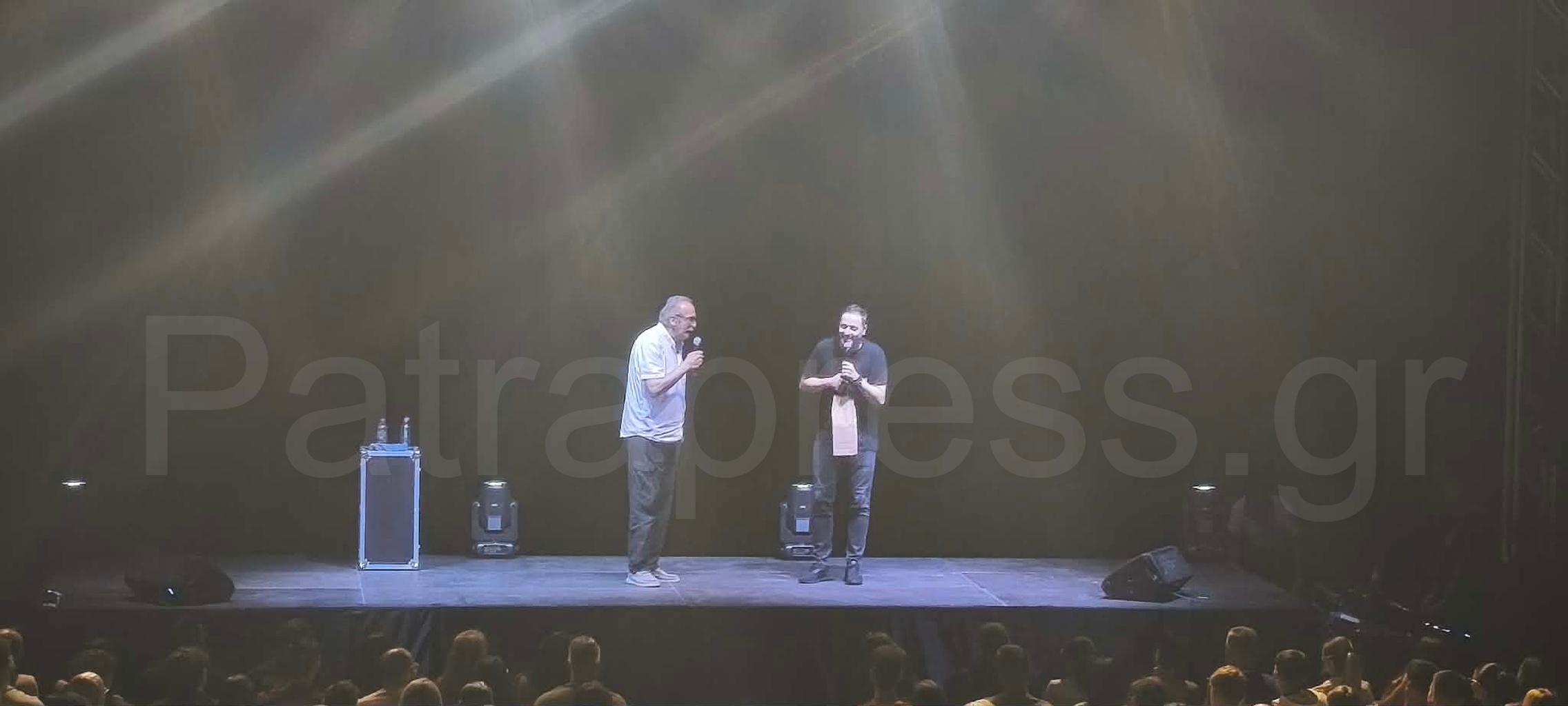Η Πάτρα απόψε έγινε «μια μεγάλη παρέα»! - Η παράσταση του Τζουβέλα χάρισε χιλιάδες χαμόγελα στο Παμπελοποννησιακό ΦΩΤΟ ΒΙΝΤΕΟ