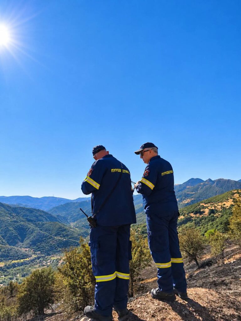 Καλάβρυτα: Φωτιά στους Πετσάκους - Με επτά αεροσκάφη στη μάχη της κατάσβεσης ΝΕΕΣ ΦΩΤΟ