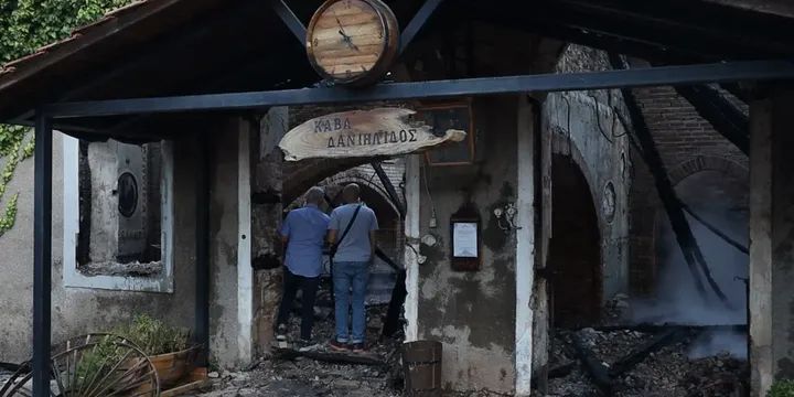 ΑΠΟΚΛΕΙΣΤΙΚΟ-Πάτρα: Η πρώτη εκτίμηση για τα αίτια της φωτιάς στην Αχάϊα Κλάους - Πού καταλήγουν οι πραγματογνώμονες - Το «πόρισμα» στο Patrapress ΦΩΤΟ