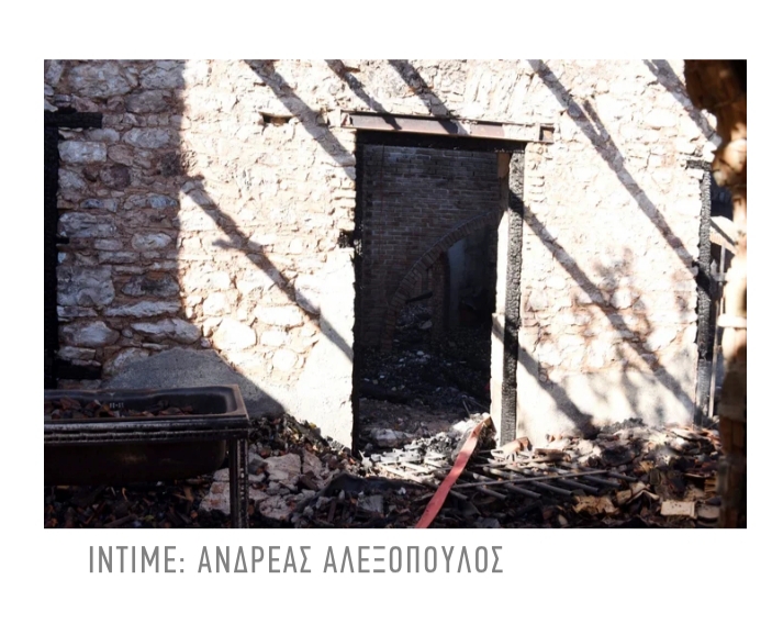 Πάτρα: Νέες εικόνες από την καταστροφή στην Achaia Clauss - Η Οινοποιία «έχασε» τον Πύργο και το ιστορικό Ρολόι BINTEO-ΦΩΤΟ