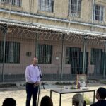 Ο Ανδρέας Κατσανιώτης στο σχολείο του Σωφρονιστικού Καταστήματος Αγίου Στεφάνου ΦΩΤΟ