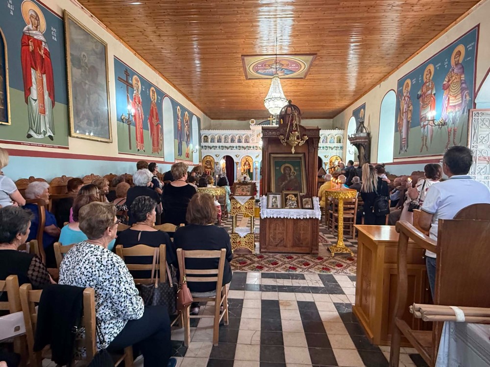 Γιορτή στο γραφικό εκκλησάκι της «Παναγίας στη Ράχη» Κλειτορίας ΦΩΤΟ