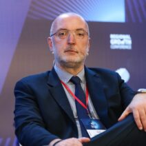Γιώργος Παππάς: Διευκρινιστική δήλωση για τα περί καταγραφής ακόμα και κοσμημάτων σε θυρίδες 2 Γιώργος Παππάς: Διευκρινιστική δήλωση για τα περί καταγραφής ακόμα και κοσμημάτων σε θυρίδες