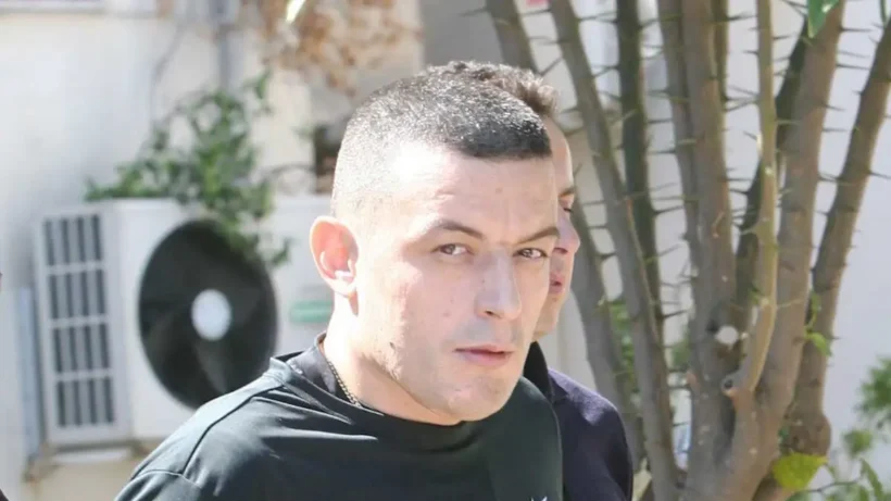 Πυροβολισμοί στην Ανάβυσσο: Τι «έδειξαν» οι κάμερες ασφαλείας – Στο κάδρο ο Αλκέτ Ριζάι 4 Ο Alket Rizai σε φωτογραφία ασφαλείας με πυροβολισμούς στην Ανάβυσσο