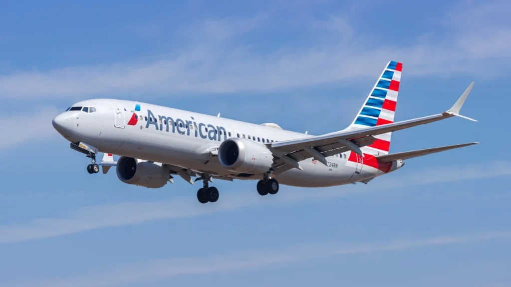 Χάος σε πτήση της American Airlines: Γυναίκα γδύθηκε εντελώς και προέβη σε άσεμνες πράξεις