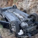 Αμφιλοχία: Αυτοκίνητο τούμπαρε σε χαντάκι κι από θαύμα σώθηκε οικογένεια ΒΙΝΤΕΟ