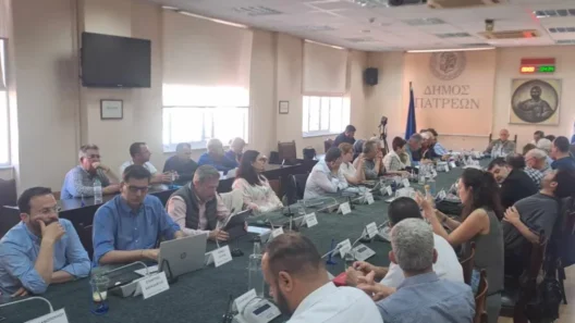 Πάτρα: Σφοδρή επίθεση Σβόλη σε Πελετίδη για τα οικονομικά του Δήμου 13 Δημοτικό συμβούλιο Πάτρων σε συνεδρίαση για το οικονομικό αποθεμα…