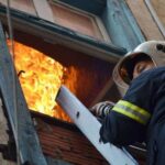Καλλιθέα: Φωτιά σε διαμέρισμα, σε σοβαρή κατάσταση ηλικιωμένη