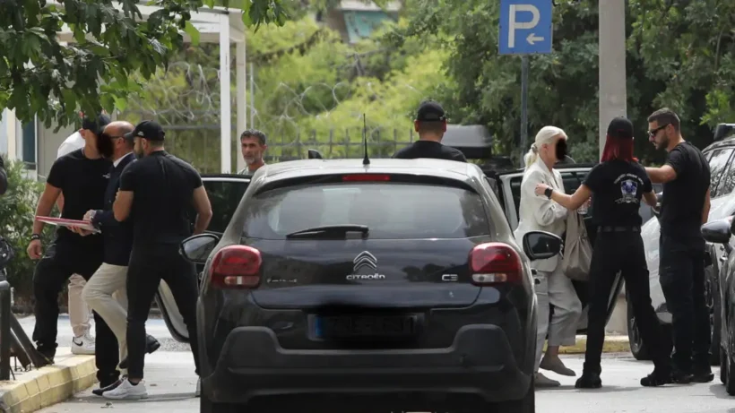 Μαζωνάκης: Στη φυλακή μετά από απολογία 18 ωρών οι δύο γιατροί του 4 Δύο γιατροί του Κολωνακίου στη φυλακή μετά την απολογία, 18 ώρες κρά…