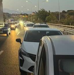 Πάτρα: Διακοπή κυκλοφορίας στην Περιμετρική από απρόοπτο σε νταλίκα μέσα σε τούνελ ΦΩΤΟ 6 Πάτρα: Διακοπή κυκλοφορίας στην Περιμετρική από απρόοπτο σε νταλίκα μέσα σε τούνελ ΦΩΤΟ